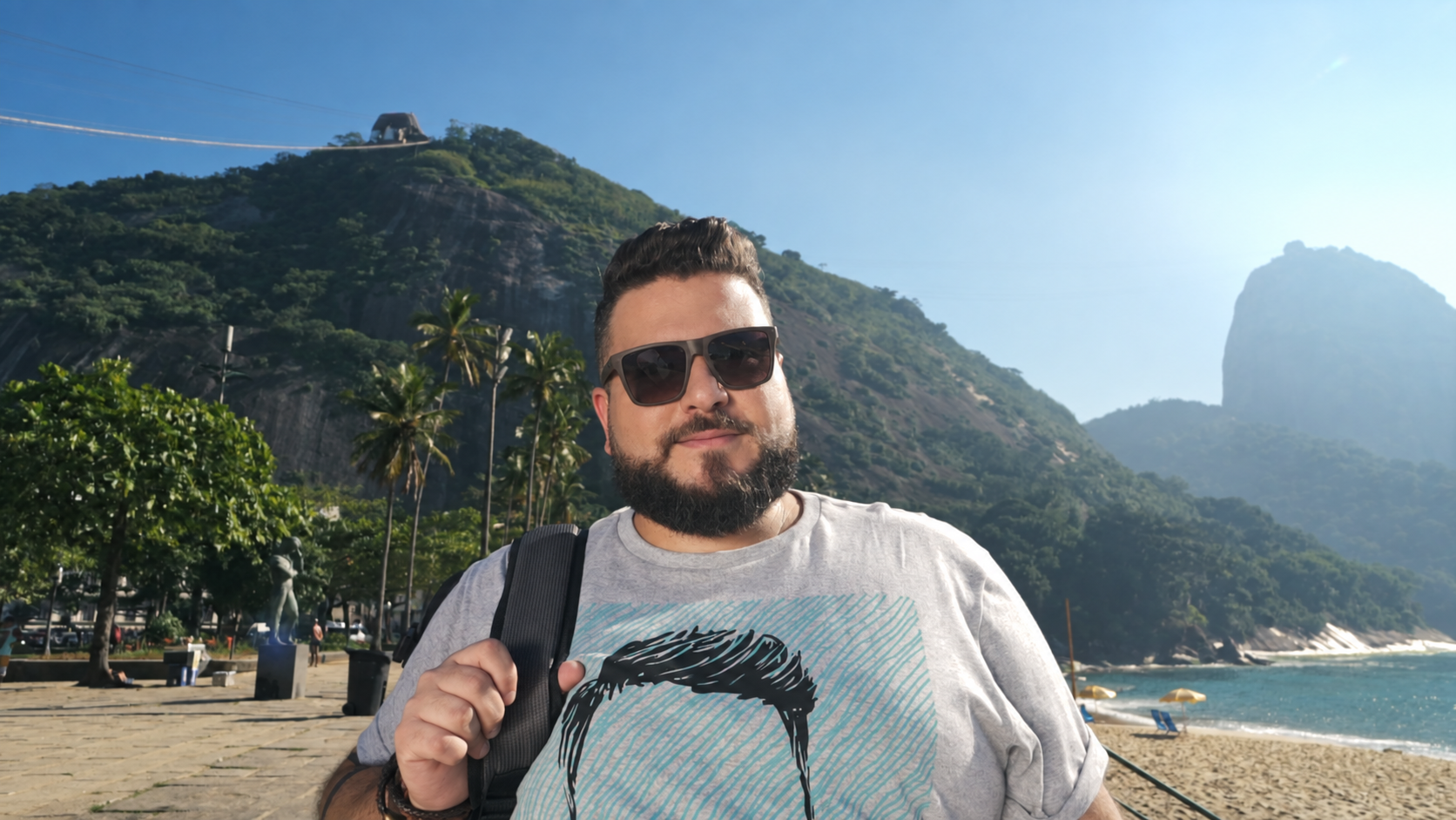 Modelo da coleção T-Plus na Urca